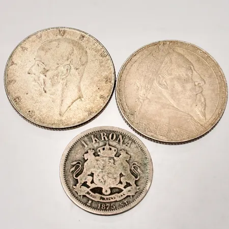  Diverse mynt i silver, 800/1000, vikt 36,94g.