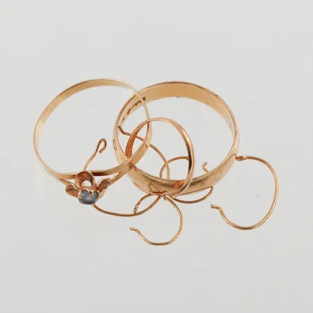 Diverse guld, 18K, 3,7g.