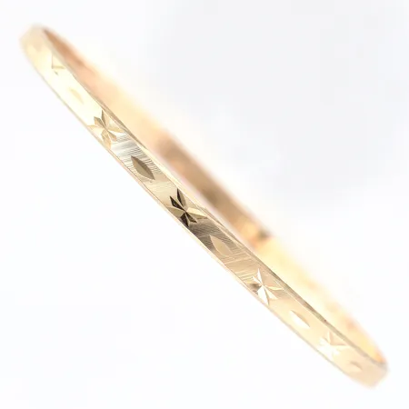 Armring med mönstrad dekor, Ø68mm, bredd 3mm, 14K Vikt: 7,1 g