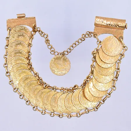 Armband med mynt och säkerthetskedja, längd 18 cm, bredd 20 mm, 22K. Vikt: 57,5 g