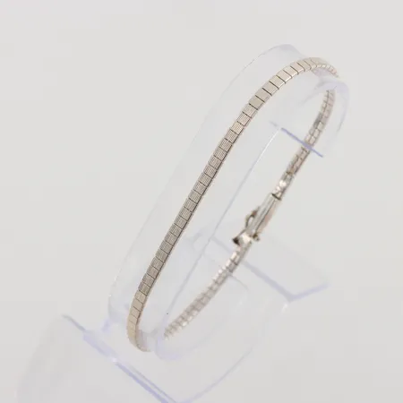 Armband, 20cm, bredd: 3mm, skadad länk, ostämplat silver, 7,0g.