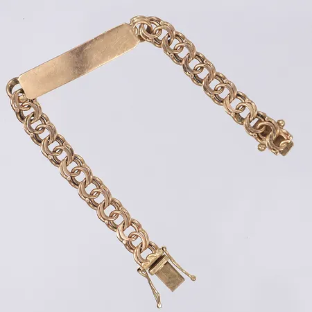 Armband Bismarck med namnbricka längd 15 bredd 6mm repor 18K Vikt: 13 g