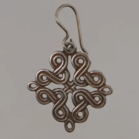 Omaka örhänge Kalevala Koru, 35x23mm, 925/1000 Silver 2,3g.