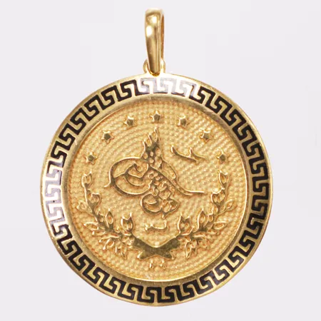 Hänge myntliknande & svart dekor, 28x46mm, 21K  Vikt: 5,5 g