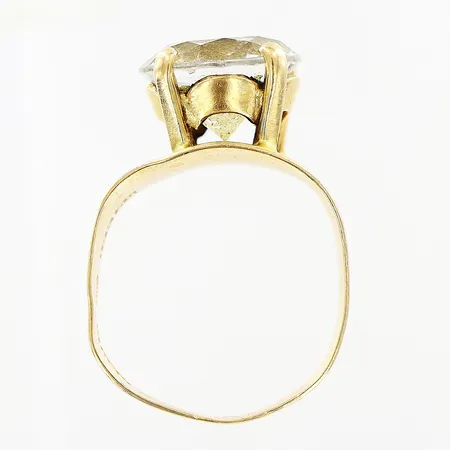 Ring vit sten, skev skena, 18K Vikt: 3,8 g