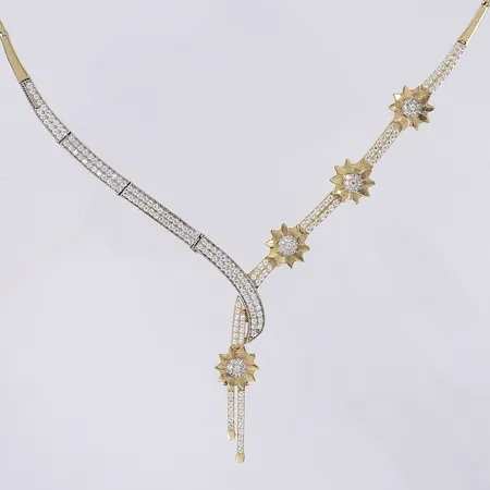 Collier med vita stenar höjd ca 27cm 14K Vikt: 18,9 g