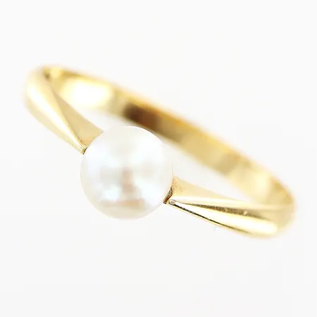 Ring med odlad pärla, stl 17¾, 18K Vikt: 1,8 g