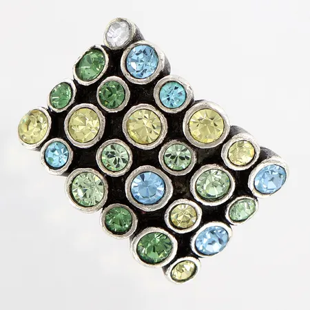 Ring med färgade stenar, stl 17, bredd ca 15x21mm, Pilgrim, försilvrad metall