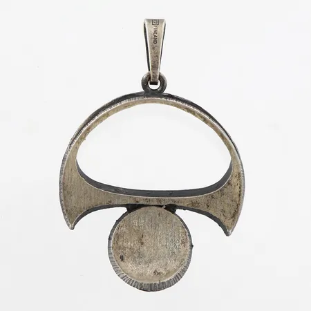 Hänge av Karl Laine, Finland, ca 45mm, 925/1000 Silver Vikt: 6,3 g
