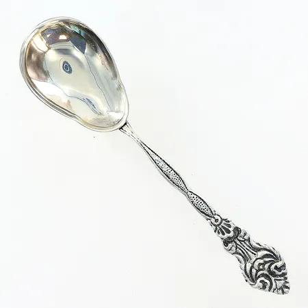 Serveringsssked 130mm, GEWE, silver 830/1000. Vikt: 16,6 g