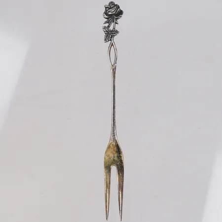 Sillgaffel Rosen, längd 14cm, Finland, silver 813/1000 Vikt: 11,5 g