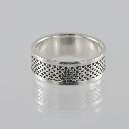Ring mönstrad , stl 21½mm, bredd 8,4mm, silver Vikt: 9,3 g