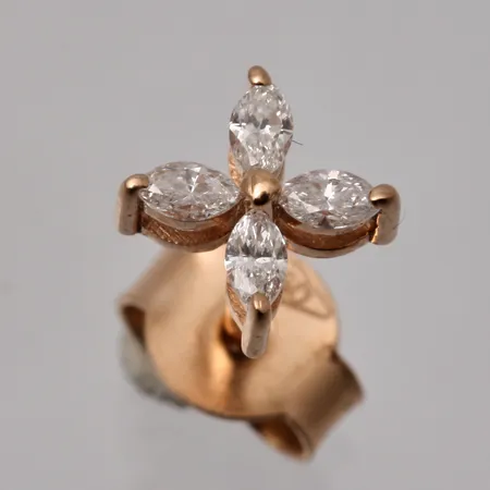 Örhänge i 18K guld, mått 7,4x7,4mm, 4st navettslipade diamanter, mått 1,7x2,8mm, vikt 0,65g.