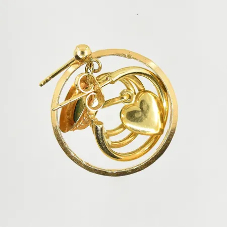 Diverse defekt guld med sten, 18K. Vikt: 7,9 g