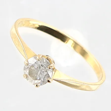 Ring med vit sten stl 16½, bredd: 2-5mm, 18K  Vikt: 1,5 g