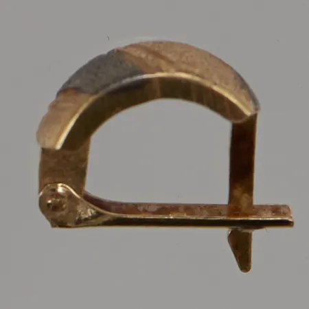 Omaka örhänge, 14K 0,6g.