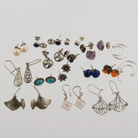 15 Par Örhängen, 830-925/1000 silver, 24,9g.