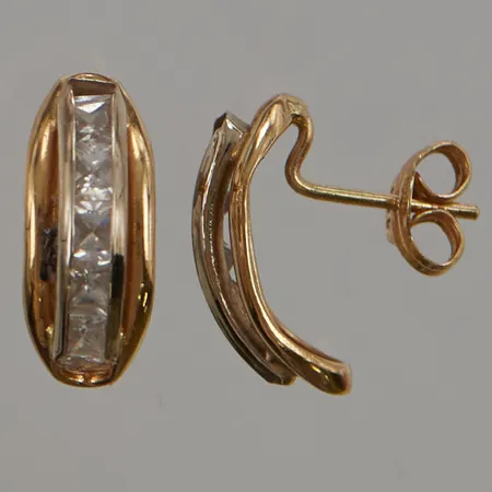 Ett par örhängen 13mm, vita stenar, 18K 1,3g.