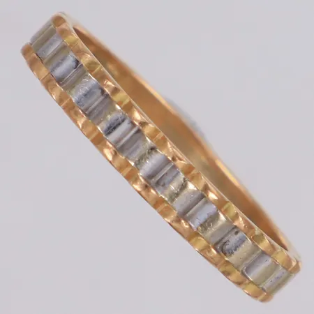 Ring tvåfärgad, stl 18½, bredd 3,4mm, 18K Vikt: 3,2 g