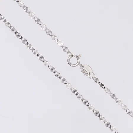 Halskedja längd 41cm bredd 1-2mm vitguld 14K Vikt: 0,9 g