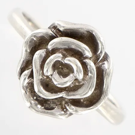 Ring med ros stl 19, GFAB, 925/1000 silver Vikt: 3,4 g