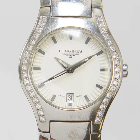 Damur Longines, stål, quartz, 25mm, ref L3.125.0, snr 30334609, safirglas, datum, diamanter på boett ca 0,34ctv, stålänk, viklås, repg boett samt länk, inga tillbehör. 