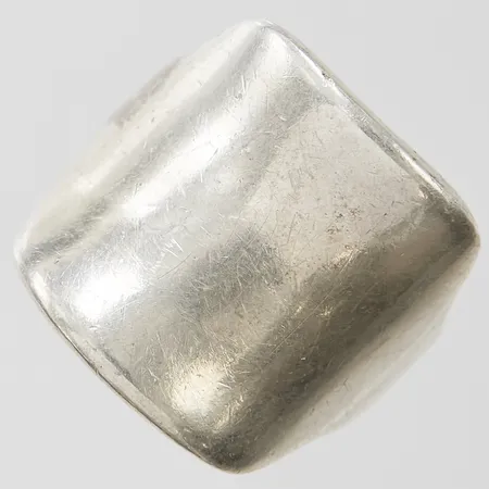 Ring, stl18, bredd 5-19mm, 925/1000 silver Vikt: 6,8 g