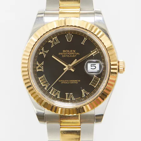 Herrur Rolex Datejust, stål/guld, automatisk, 41mm, refnr 116333, snr 640VD782, cal.3136, verknr F15568J0, boettnr 2410, safirglas, datum, oysterlänk stål/guld, viklås, repor på länk samt viklås, extra länkbit, manual, tag, certifikat Nymans Ur 2015, box, ytterkartong. 