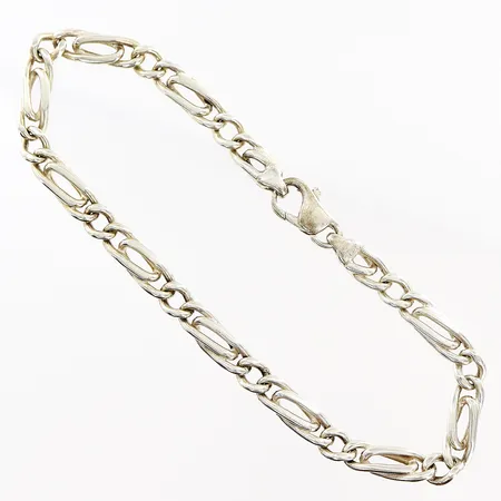 Armband 22,5cm, bredd 5,5mm, silver 925/1000. Vikt: 15,2 g