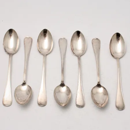 7st skedar i silver, 12cm, modell Svensk Gense, 830/1000, tillverkad av Guldsmedsaktiebolaget I Stockholm, vikt 88,33g.