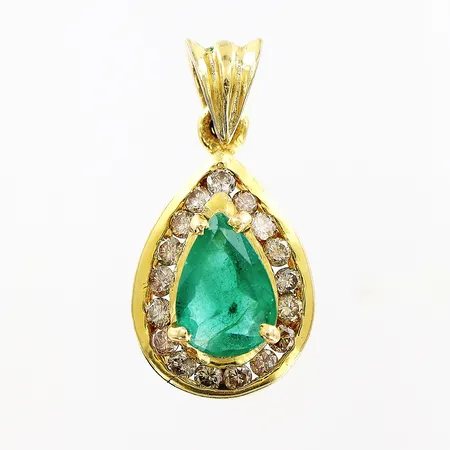 Hänge med smaragd och diamanter, 17 x ca 0,02ct,  11,5x24mm, mindre nagg och spricka i smaragd, inneslutningar i diamanterna, 18K Vikt: 4,1 g