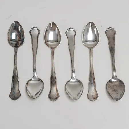 Sex kaffeskedar modell Hansa, längd ca 11,7cm, svenska stämplar, 830/1000 silver Vikt: 78,8 g