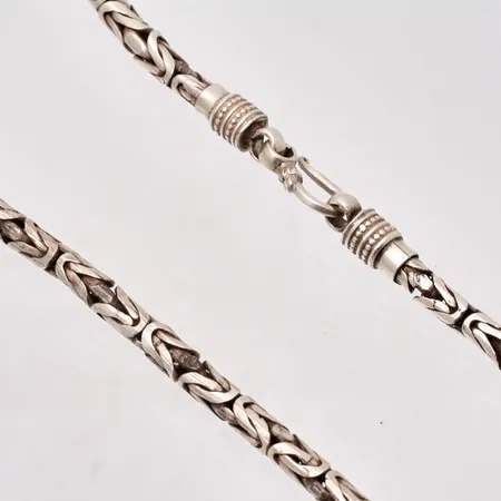  Kedja i silver, 48cm, Kungslänk, bredd 5,3mm, vikt 74,86g.