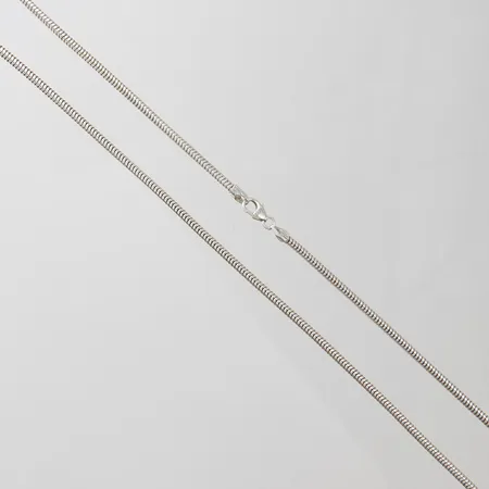 Kedja ormlänk, längd ca 44,5cm, bredd 2,5mm, 925/1000 silver Vikt: 9,6 g