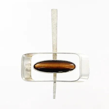 Hänge 50x48mm med sten Tigeröga, svensk importstämpel, silver 830/1000. Vikt: 5,9 g