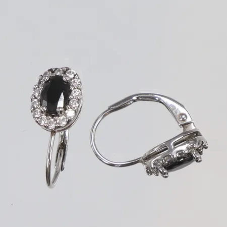 Ett par Örhängen med blå samt vita stenar 7x15mm silver 925/1000 Vikt: 2 g