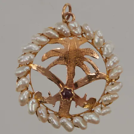 Brosch, 31mm, pärlor, 14K bruttovikt 4,2g.