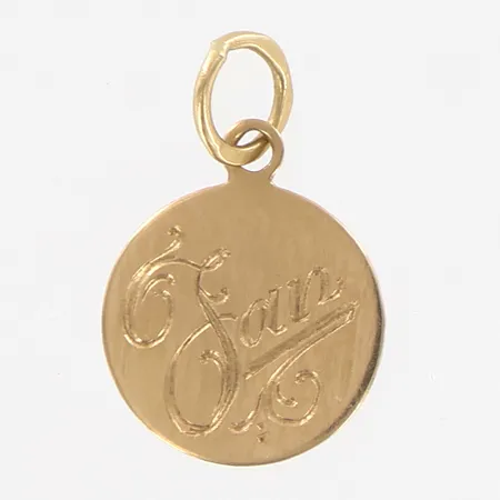 Hänge platta 15mm, Ø10mm, gravyr, 14K.  Vikt: 0,5 g