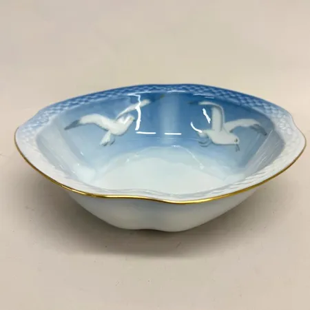Skål, Ø23cm, modell 575, Blå Måsen, Bing&Gröndahl, Danmark, porslin Skickas med paket.