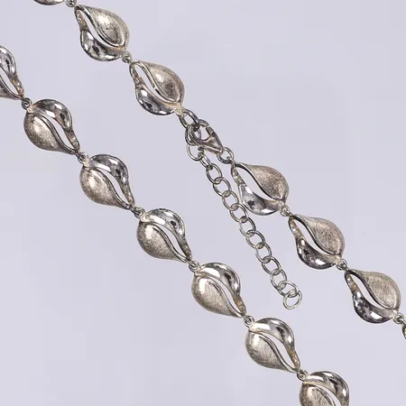 Halscollier med justerbar ca 44-49cm bredd 13mm silver 925/1000  Vikt: 30 g