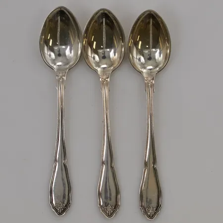 3 Kaffeskedar, 12cm, gravyr, 830/1000 Silver 36,7g.