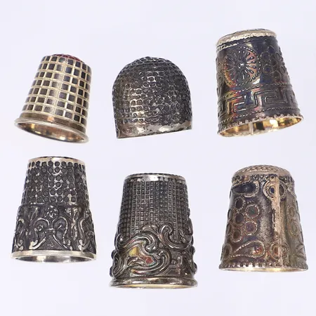 6 Fingerborgar delvis med emalj silver 925/1000 Vikt: 30,6 g