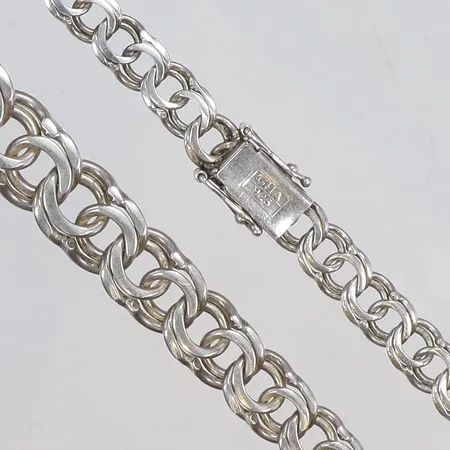 Collier doserad Bismarck 50cm bredd 7-12mm GHA silver 925/1000 Vikt: 40,1 g