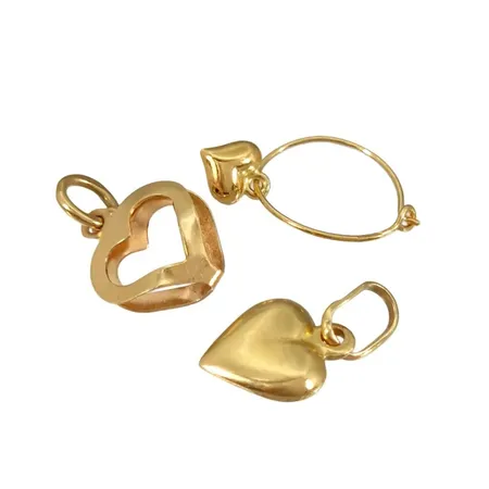 Diverse smycken, 18K guld, sten saknas, bucklig ögla, enkelt örhänge Vikt: 1 g