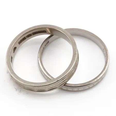 Diverse guld, 18k Vikt: 5,8 g