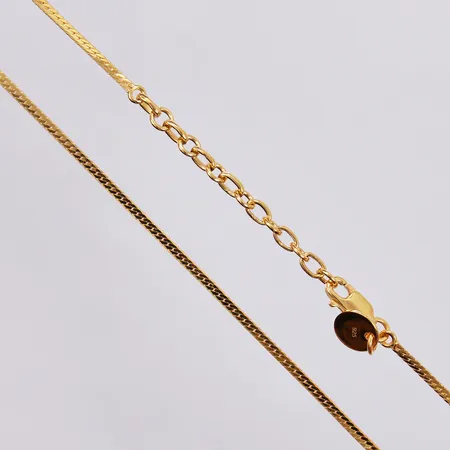 Kedja Syster P längd ca 40-43,5cm, bredd ca 2mm i förgyllt 925/1000 silver Vikt: 4,1 g