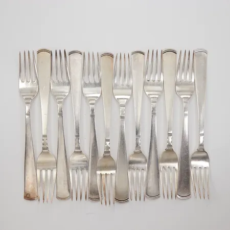 12 bordsgafflar Rosenholm, 177mm, repor, GAB, silver 830/1000 Vikt: 442,3 g