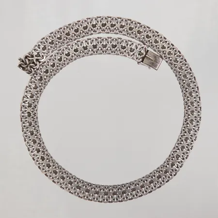 Collier, 42cm, bredd 11,5mm, 925/1000 silver Vikt: 44,3 g