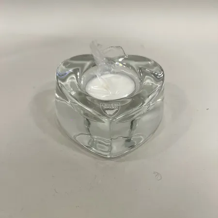 Ljuslykta Orrefors, My Heart, design Lars Hellsten, höjd 3,5cm, 9x9 cm, i kartong. Skickas med paket.