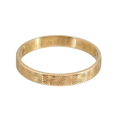 Ring, 18K guld, mönstrad modell, Ø17,0 mm, bredd 3 mm, gravyr Vikt: 1,9 g